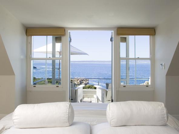 Ocean Eleven Guest House - Bedroom1